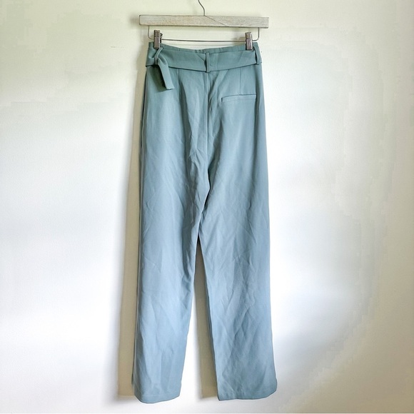 NWT Lulu’s Slate Blue Pleated Belted Pants sz XS - Picture 4 of 4